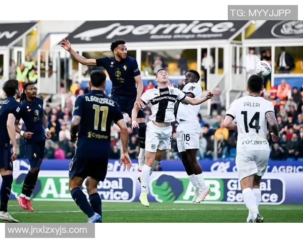 足球明星们纷纷登陆美国联赛探索新机遇与挑战 足球明星们纷纷登陆美国联赛探索新机遇与挑战