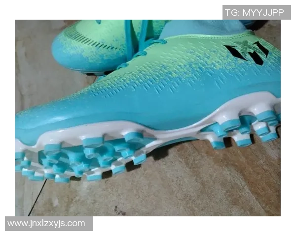 足球明星鞋码大揭秘揭示他们的场上秘密与风格选择