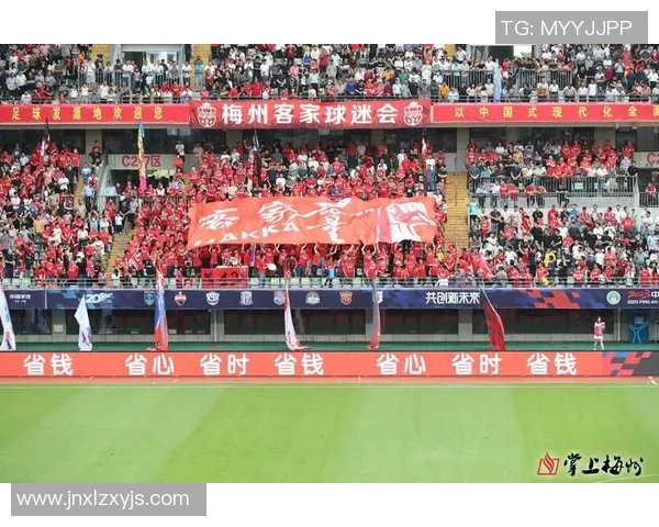 98足球明星表演赛盛况空前球迷齐聚共庆足球激情与友谊